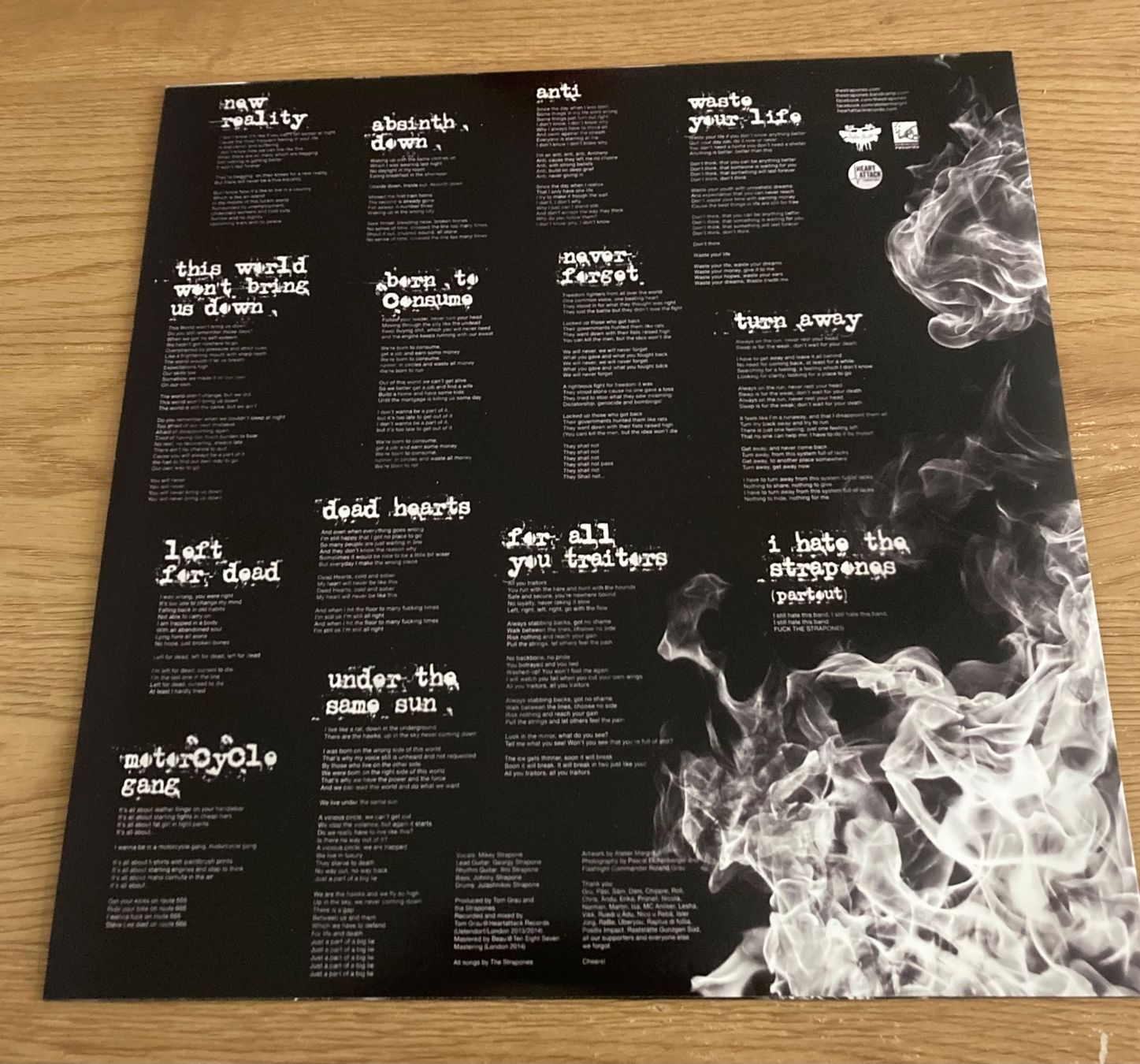 Dischi in vinile: The Strapones / Big Lie / Vinyl Schallplatte – Nuovo (secondo la descrizione) da Bern venduto da RageMM87 4