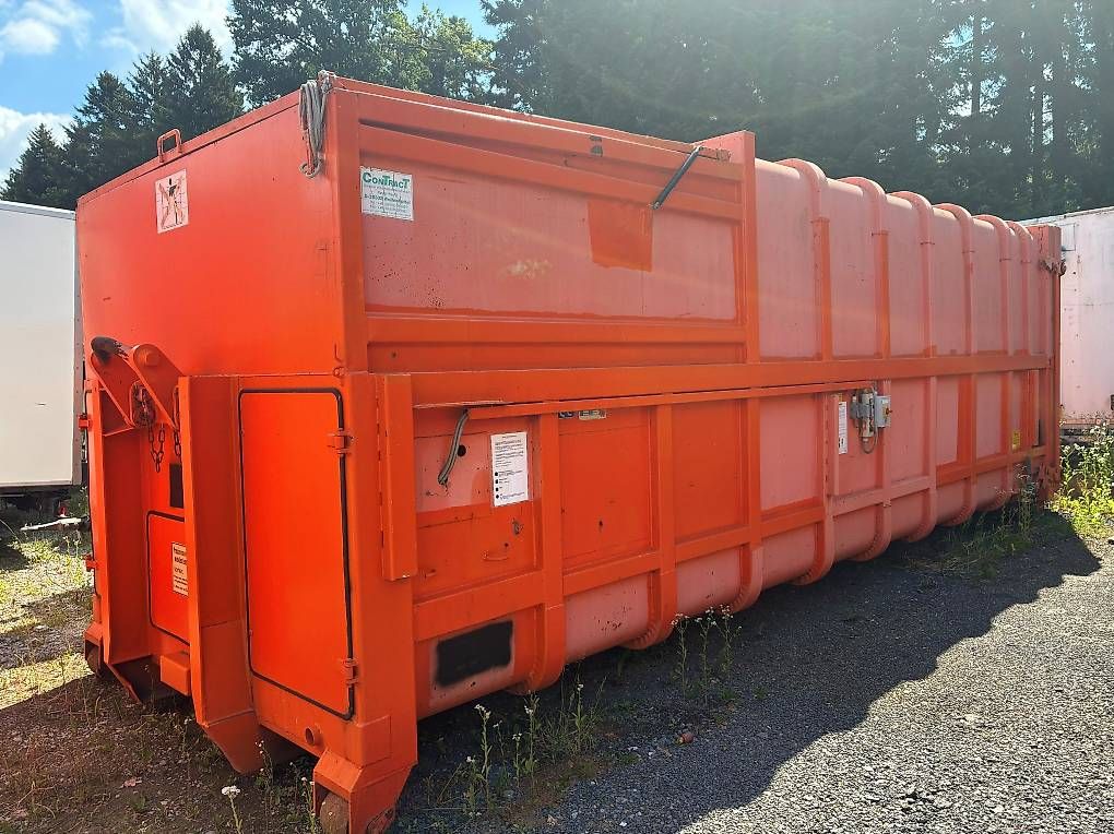Banconi: Abrollmulde, Containerpresse, Mulde, Hackengerät – Usato da Sempach venduto da Grosi4