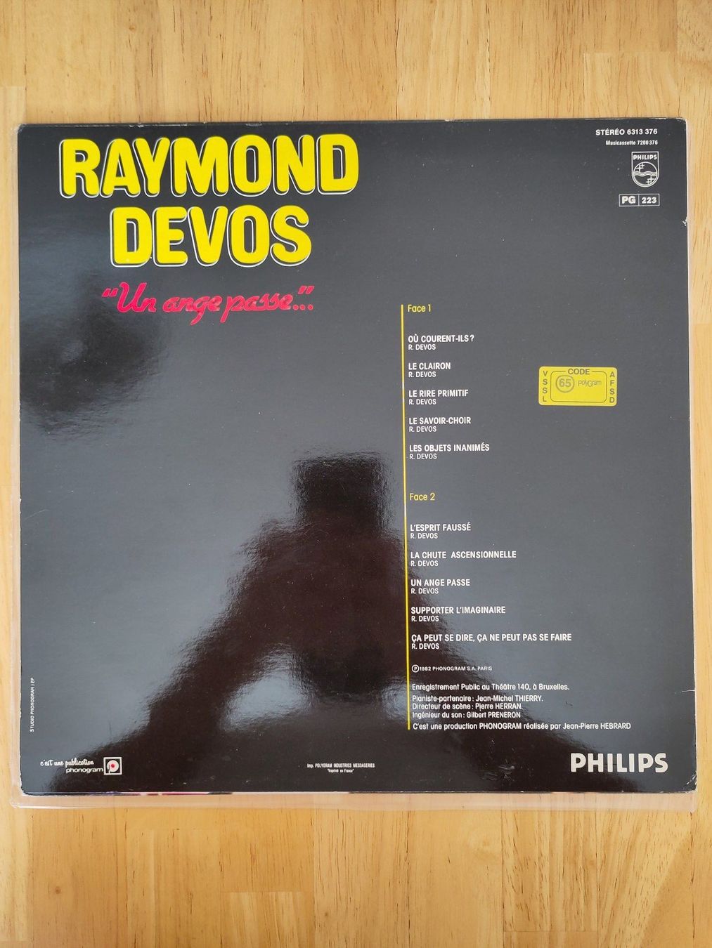 Dischi in vinile: Raymond Devos | "Un Ange Passe" | LP – Usato da Lausanne venduto da Otvald 1