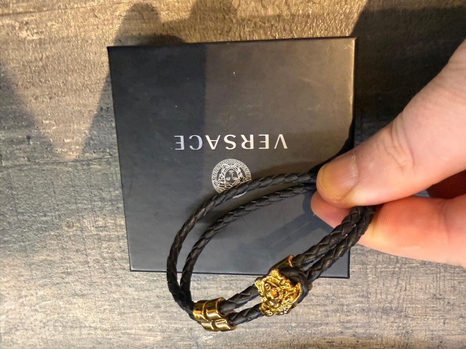 Orologi: Lot de montres et bracelet – Nuovo e nell'imballaggio originale da L'Abbaye venduto da fal_ml9t 9