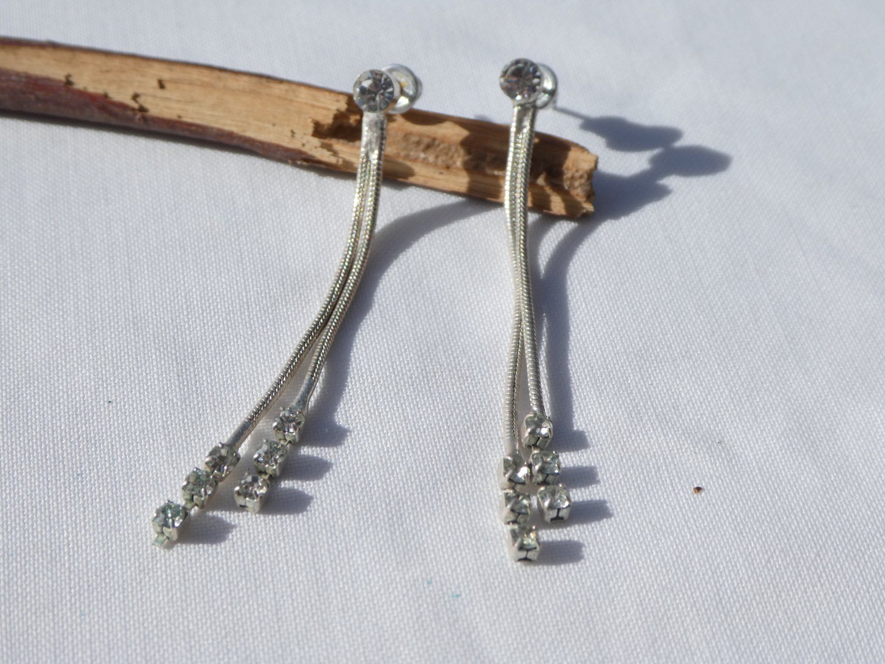Orecchini pendenti & Orecchini a lobo: Ohrstecker mit Strass, Modeschmuck – Usato da Gattikon venduto da kaandooh