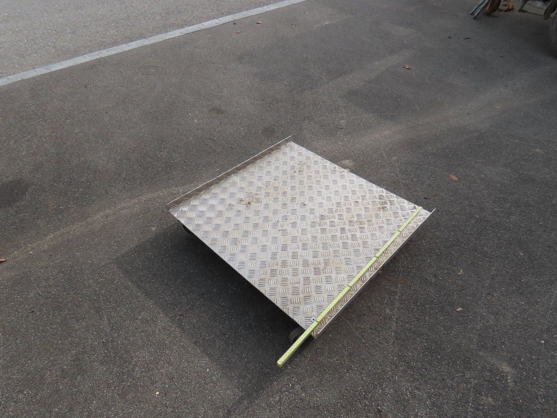 Mobili & Arredamento: Rollwagen Tablarwagen Plattformwagen – Usato da Kradolf venduto da Schraube8