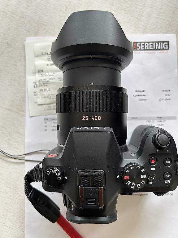 Leica Kamera: Leica V Lux Typ 114 – Gebraucht aus Zürich von rbrb 1