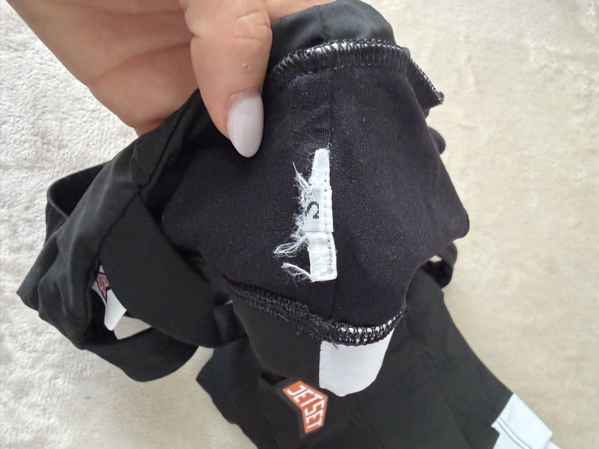 Lotti di vestiti: JetSet Sportset – Usato da Gockhausen venduto da Lauvja 3