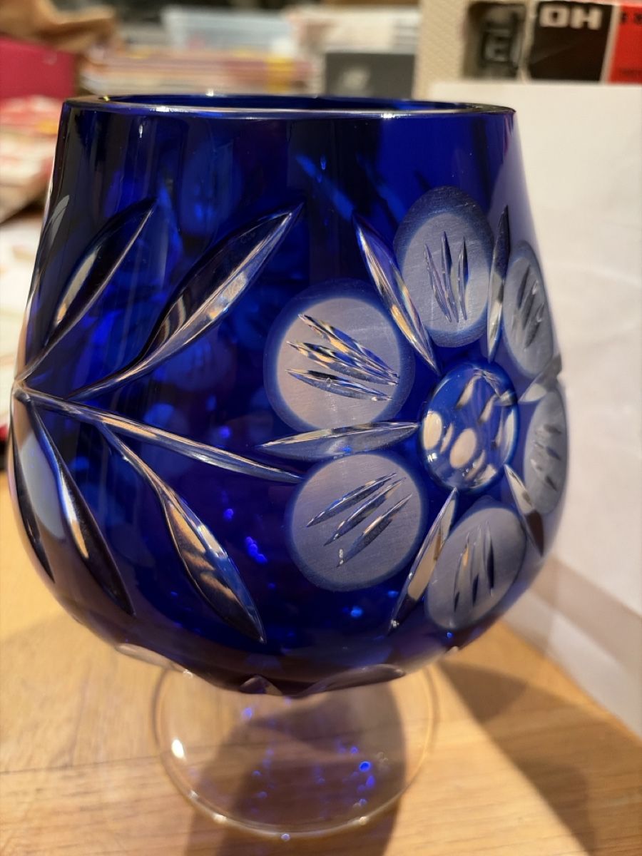 Vase & Récipients: Grande Coupe / Vase  Taillé Bleu – D'occasion à Echallens par JAR69 2