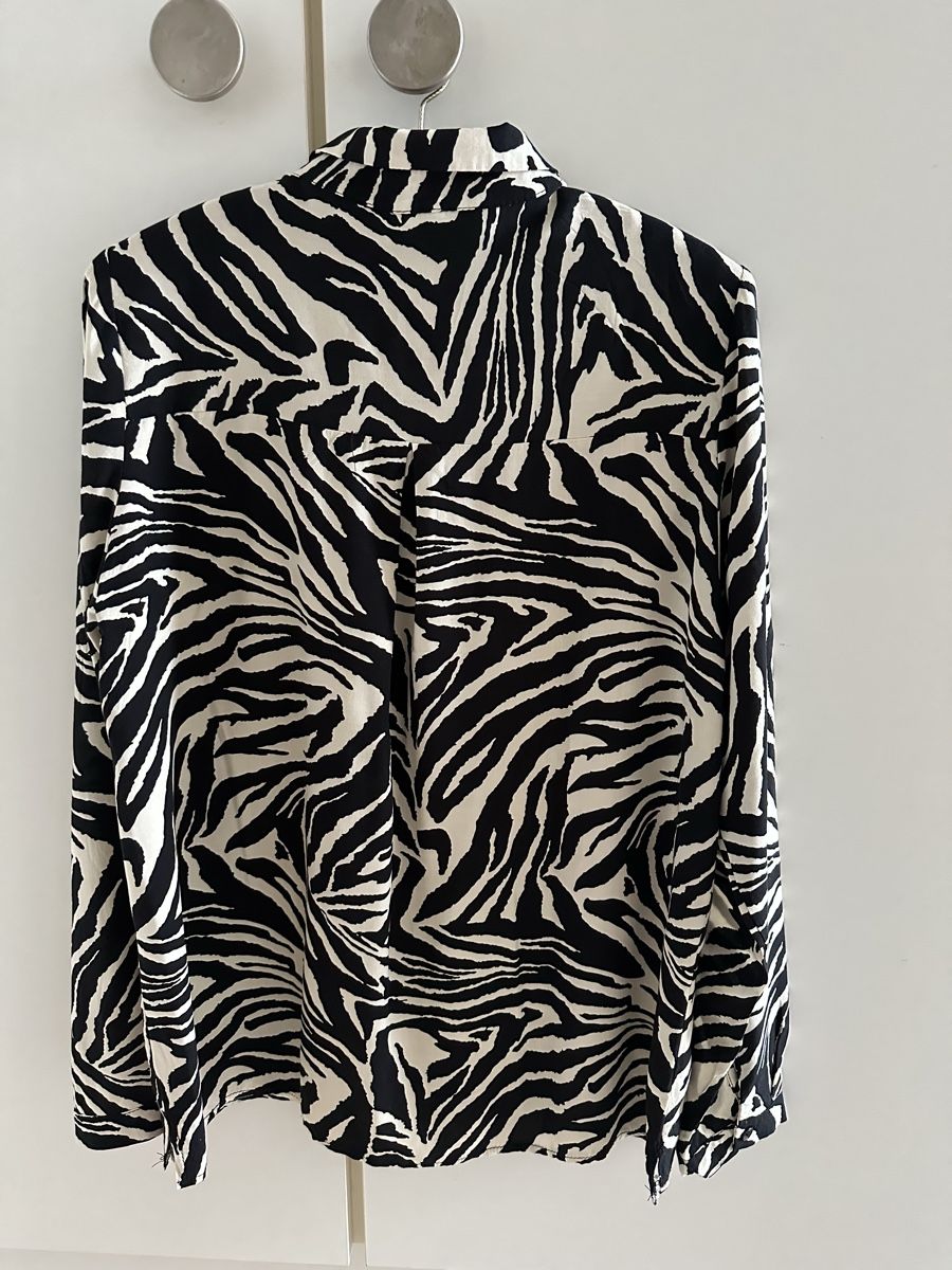 Zebra Blusen: Schicke Zebra Bluse Gr. MTop Zustand! – Gebraucht aus Langnau aA von Camelia14 2