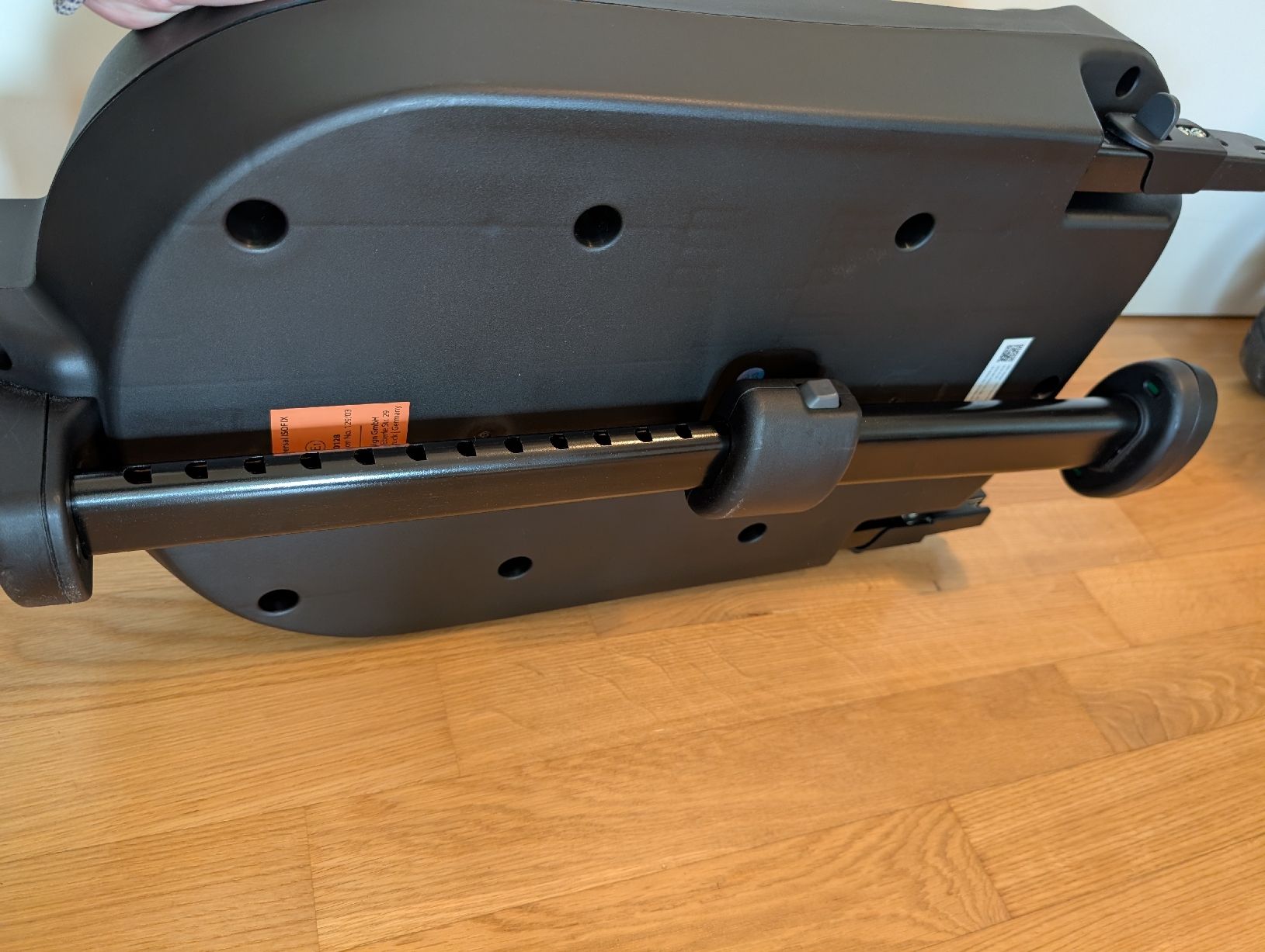 ABC Design Seggiolini per auto: Babyschale Tulip von ABC Design inkl passender Isofix-Base – Usato da Winterthur venduto da SanRemo7 5