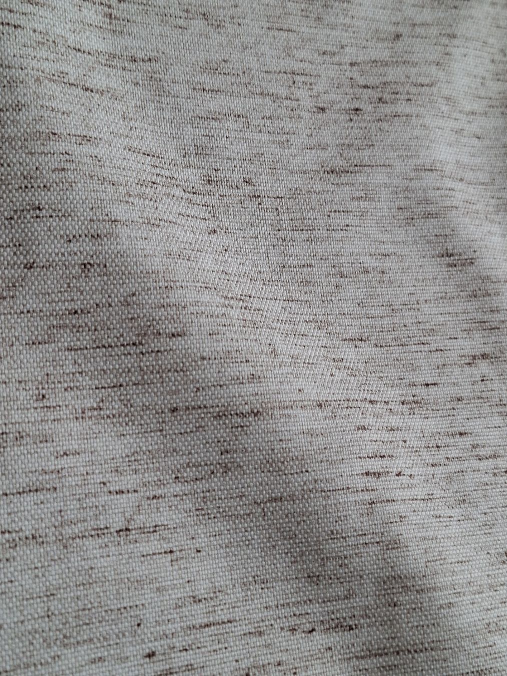 Tende: Vorhänge/Gardinen blickdicht beige/weiss – Usato da Rotkreuz venduto da PrelovedPicks