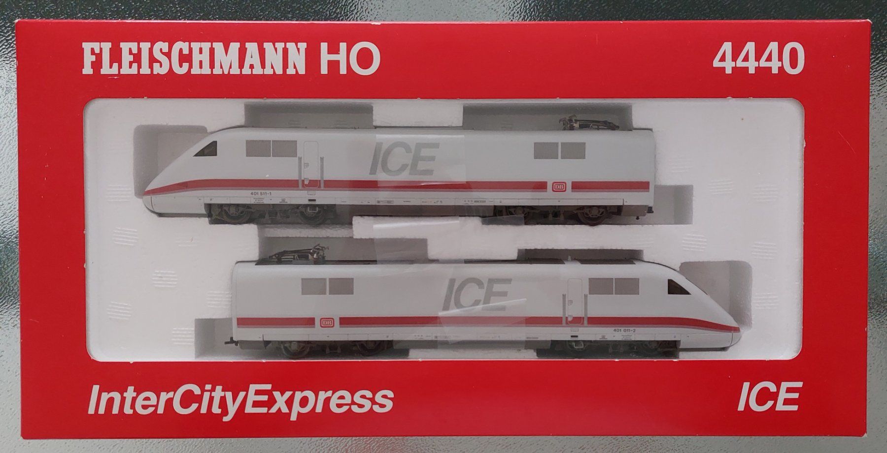 Fleischmann Modellini di ferrovie: Fleischmann 4440 - ICE 1 InterCityExpress DB - "3" – Usato da Rotkreuz venduto da MOBAHN-1zu87 1