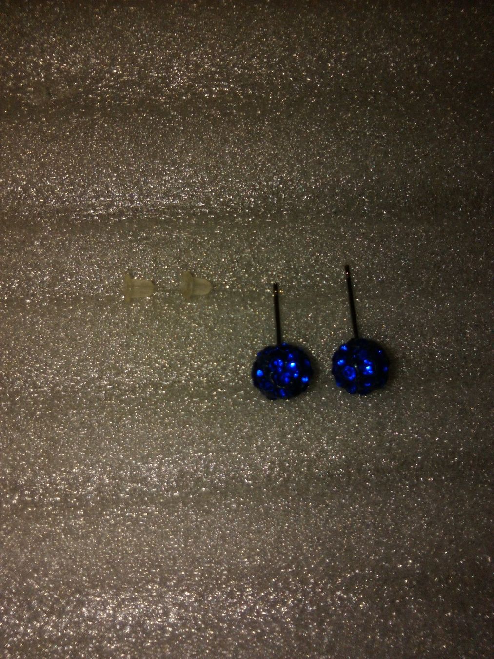 Ohrringe & -stecker: OHRRINGE MODESCHMUCK,,MIT DUNCKELBLAU KRISTALL – Neu (gemäss Beschreibung) aus Basel von bijoutrie_4 1