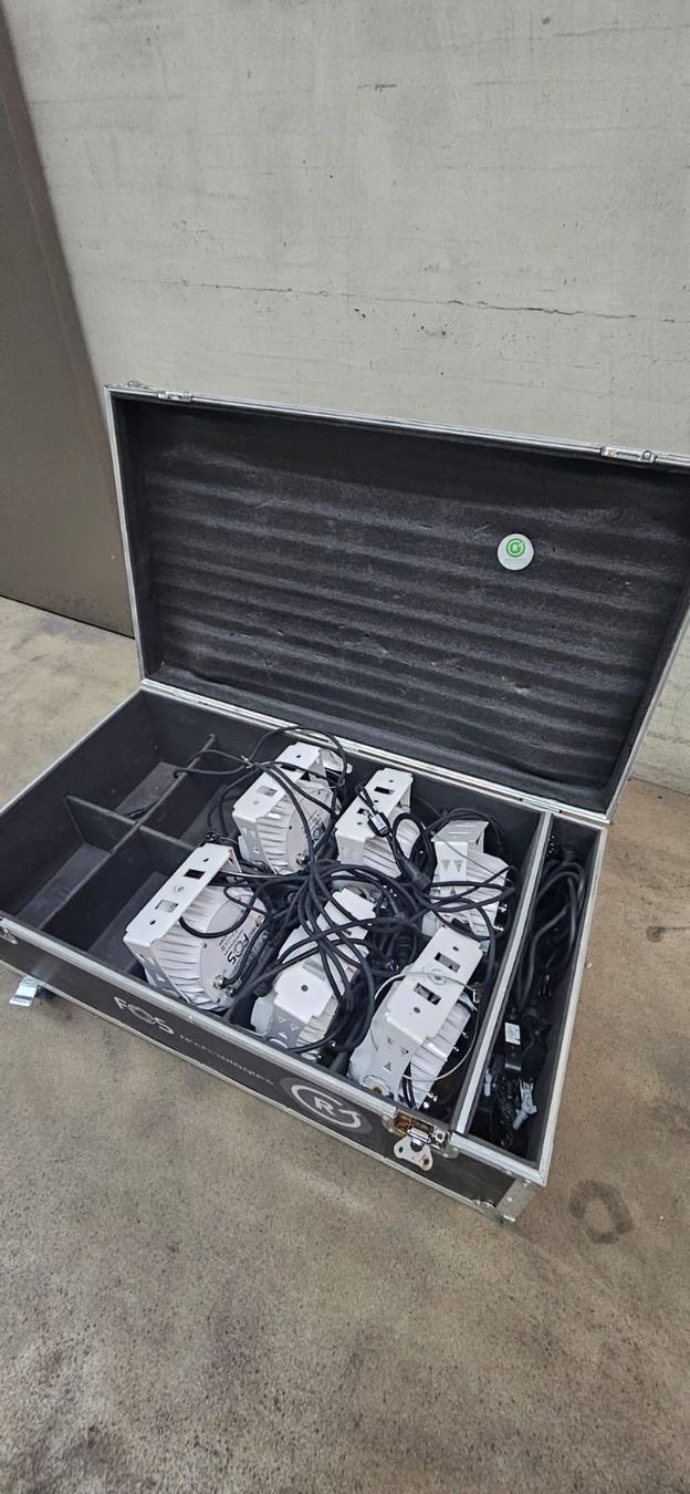 Lampade: Projecteur Led IP65 – Usato da Payerne venduto da RyserGroupeSA 1