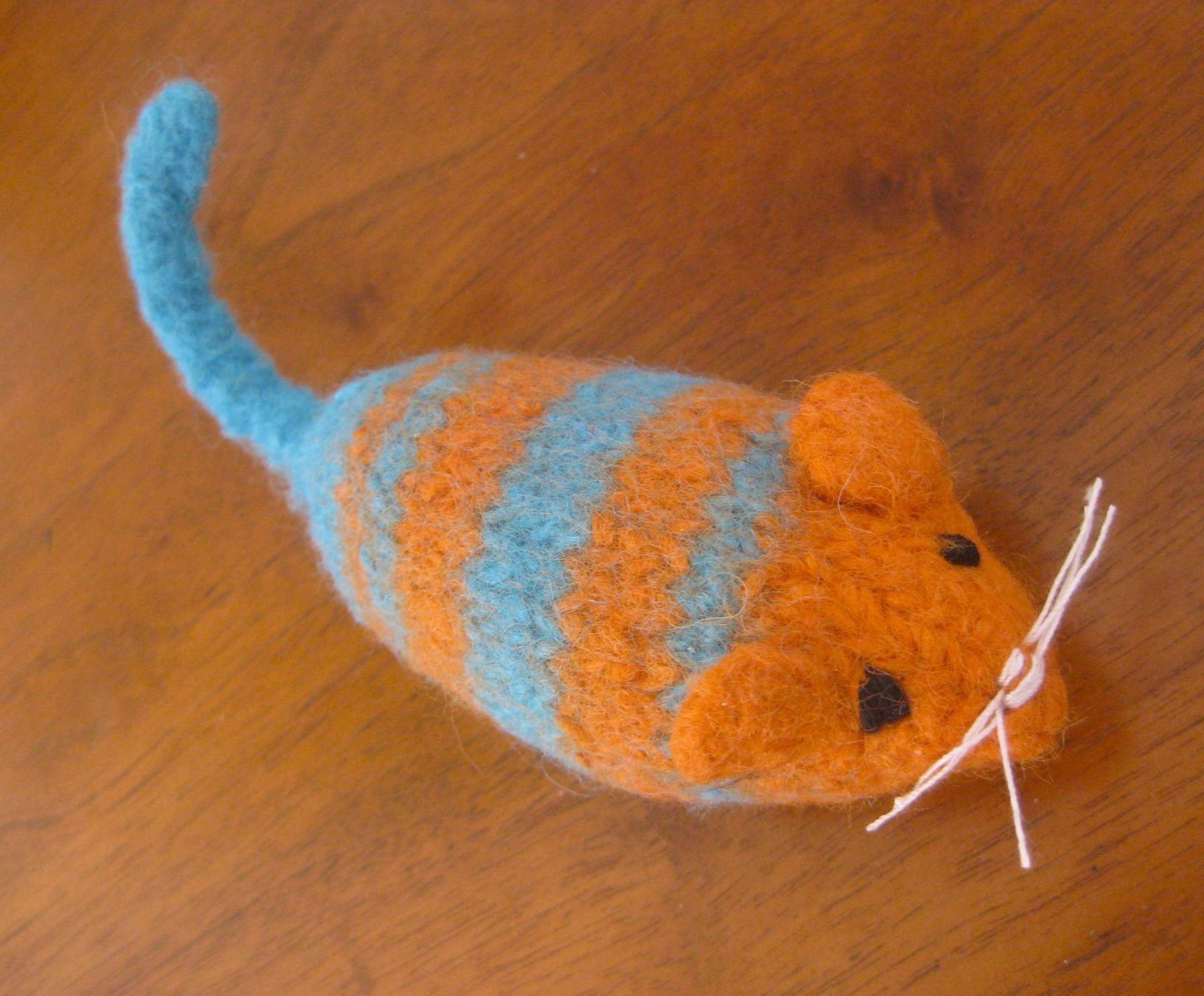Jouets: Filzmaus mit Baldrianwurzel, Handarbeit – Neuf avec emballage d'origine à Kriens par Kraeutergarten