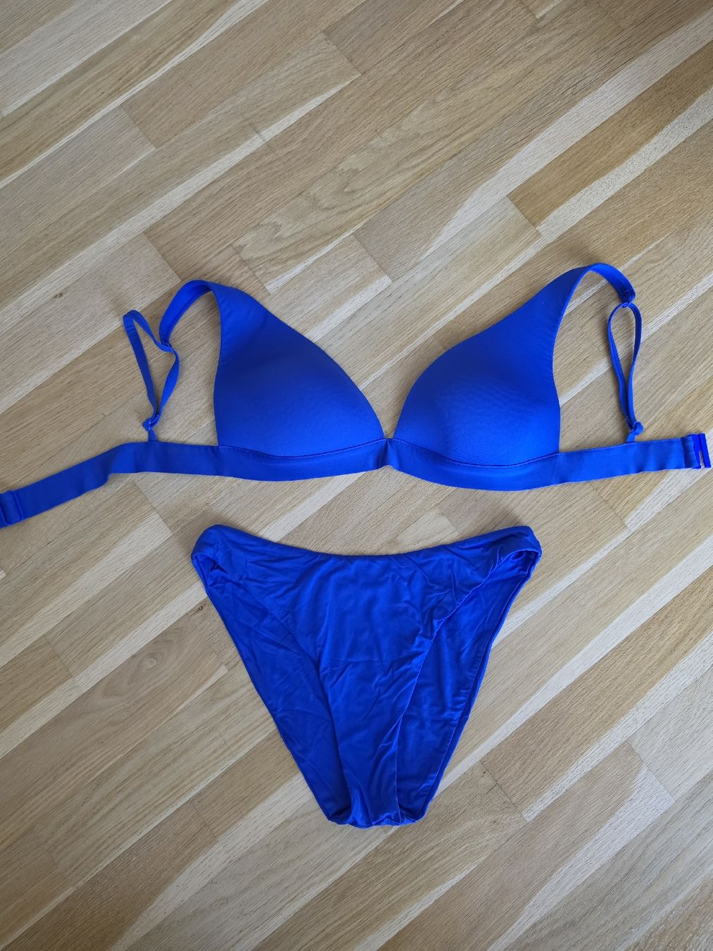 Calzedonia Maillots de bain & Bikinis: Bikini von Calzedonia – D'occasion à Affoltern am Albis par Ebruli89
