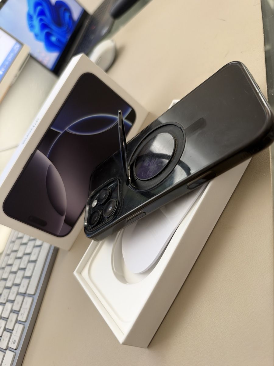 Apple Portables: iPhone 16 Pro Max 1 TB Schwarz – D'occasion à Rubigen par Romeo92 1