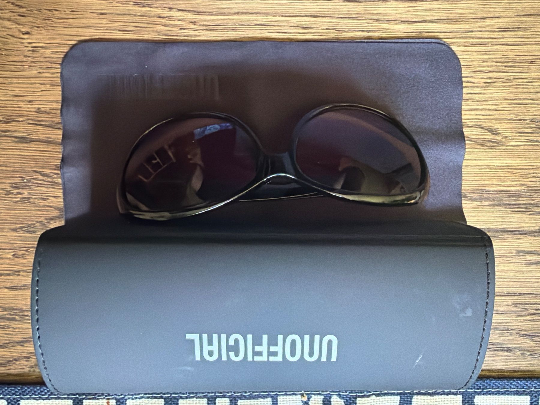Occhiali & Lenti: Damen Sonnenbrille Neu – Nuovo (secondo la descrizione) da Zürich venduto da pat_ql5b