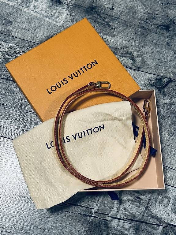 Autres vêtements & accessoires: Louis Vuitton Schultergurt Original – D'occasion à Dietikon par R_Bes