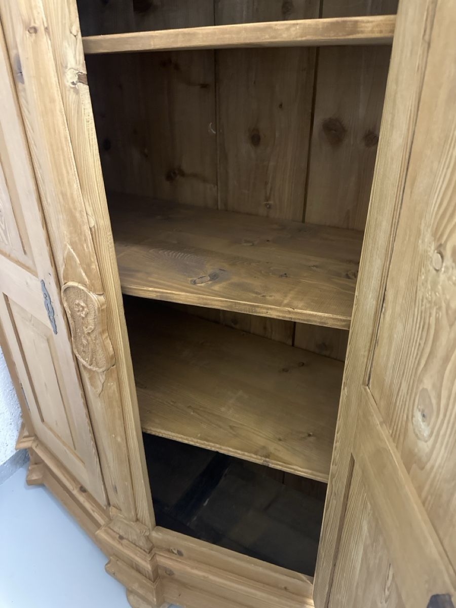 Armadi: Antiker Schrank Weichholz – Usato da St. Gallen venduto da Ursula66 2