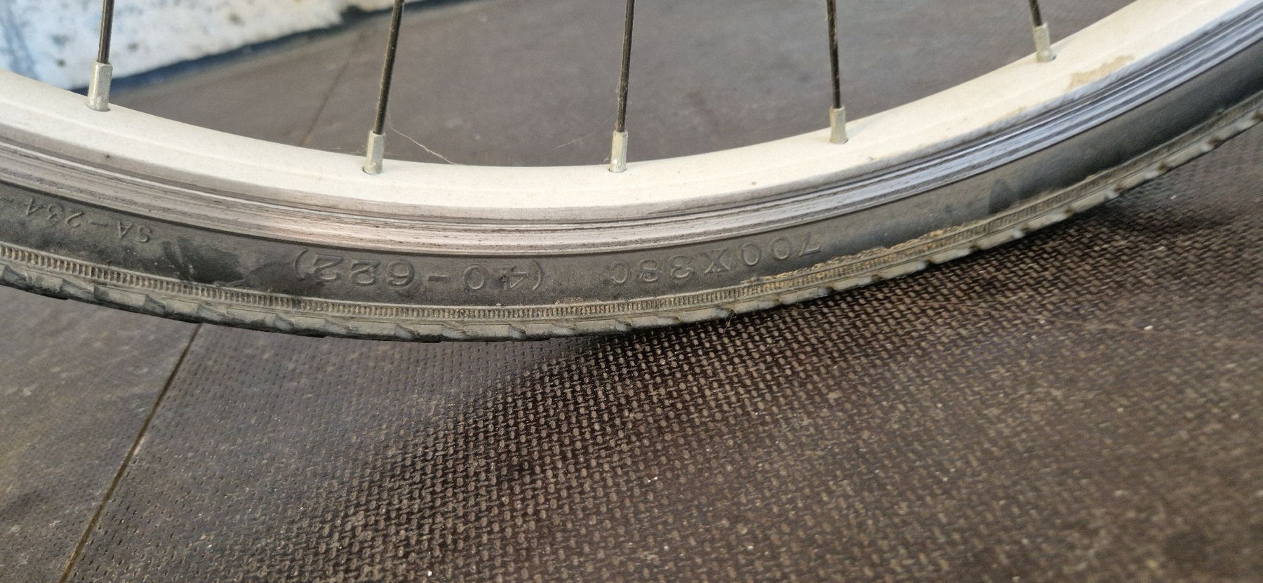Vélos: Elios Urban Trekking Velo – D'occasion à Pieterlen par Besiktas-1903 7