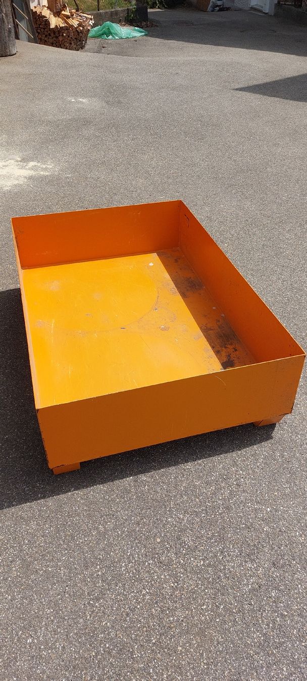 Tutti gli attrezzi: Gaerner Öl Wanne  – Usato da Grosshöchstetten venduto da ali_5x2c 1