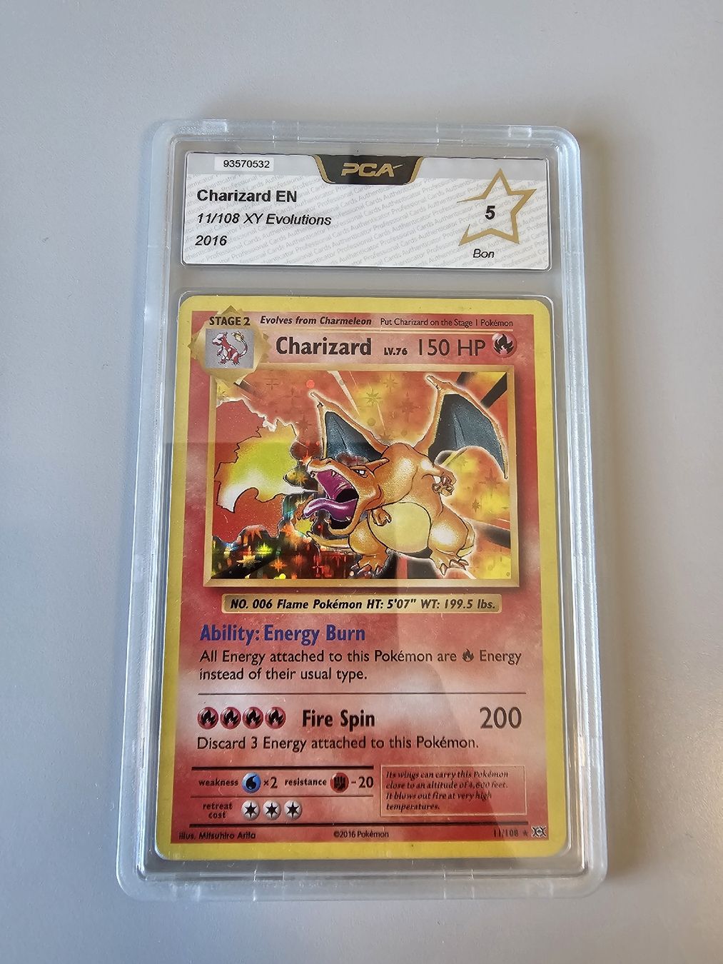 Pokémon Carte collezionabili: Charizard Rare Holo – Usato da Thun venduto da Konvolut_Shop_CH