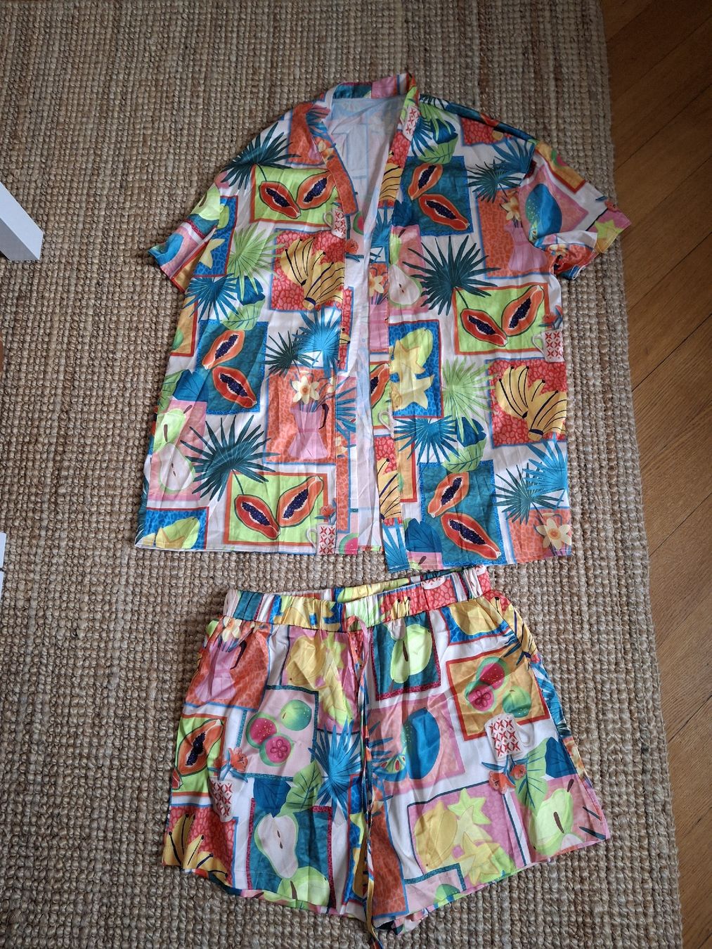 Kleiderpakete: Ensemble Kimono shorts tropical – Neu (gemäss Beschreibung) aus Lausanne von Cognitia
