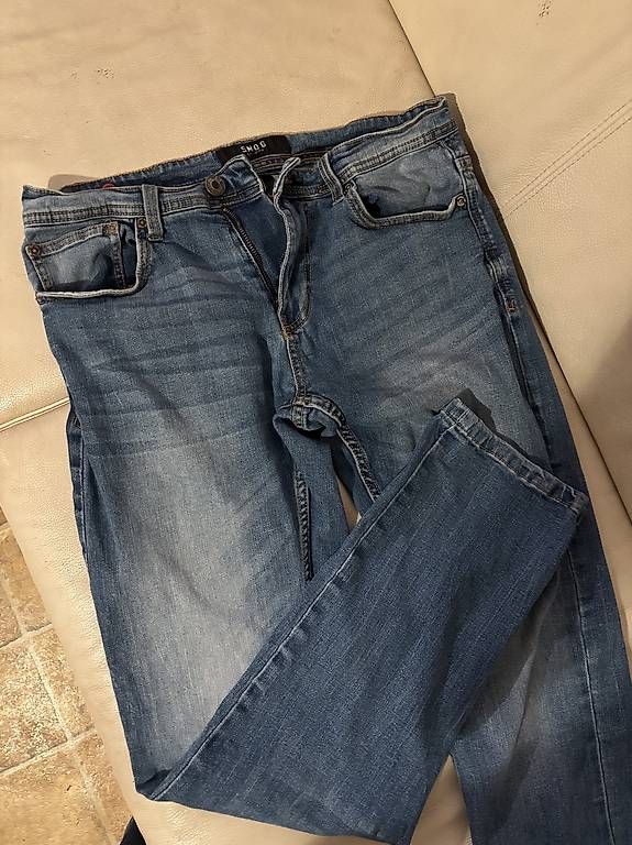 Jeans: Männer Jeans M – Usato da Interlaken venduto da noe_v887
