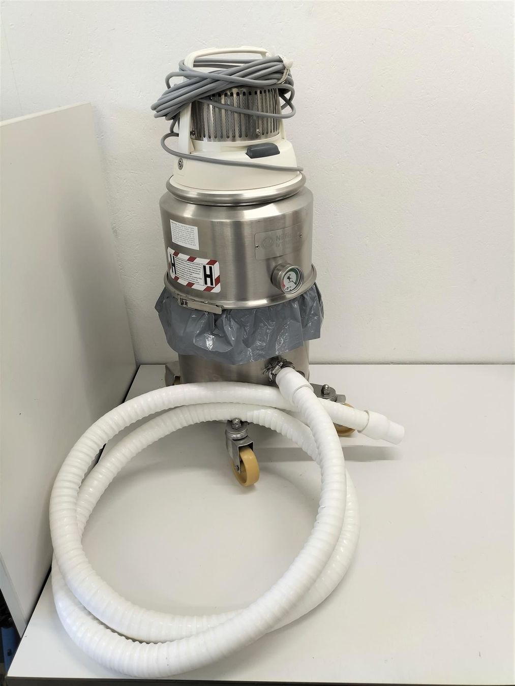 Accessori da laboratorio: Nilfisk IVT 1000 CR – Usato da Niederdorf venduto da LeptonAG_Labor 1