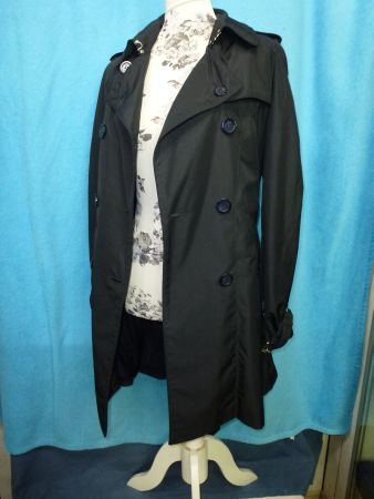 MONCLER TRENCHCOAT SCHWARZ MIT GÜRTEL NEU GRÖSSE 2 GR 38