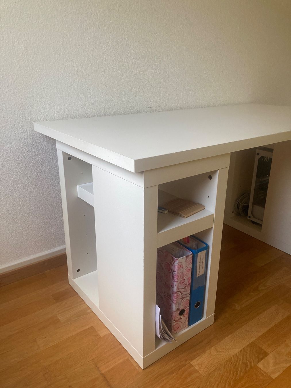 Ikea Scrivanie: Schreibtisch Ikea weiss – Usato da Luzern venduto da JasFel 2