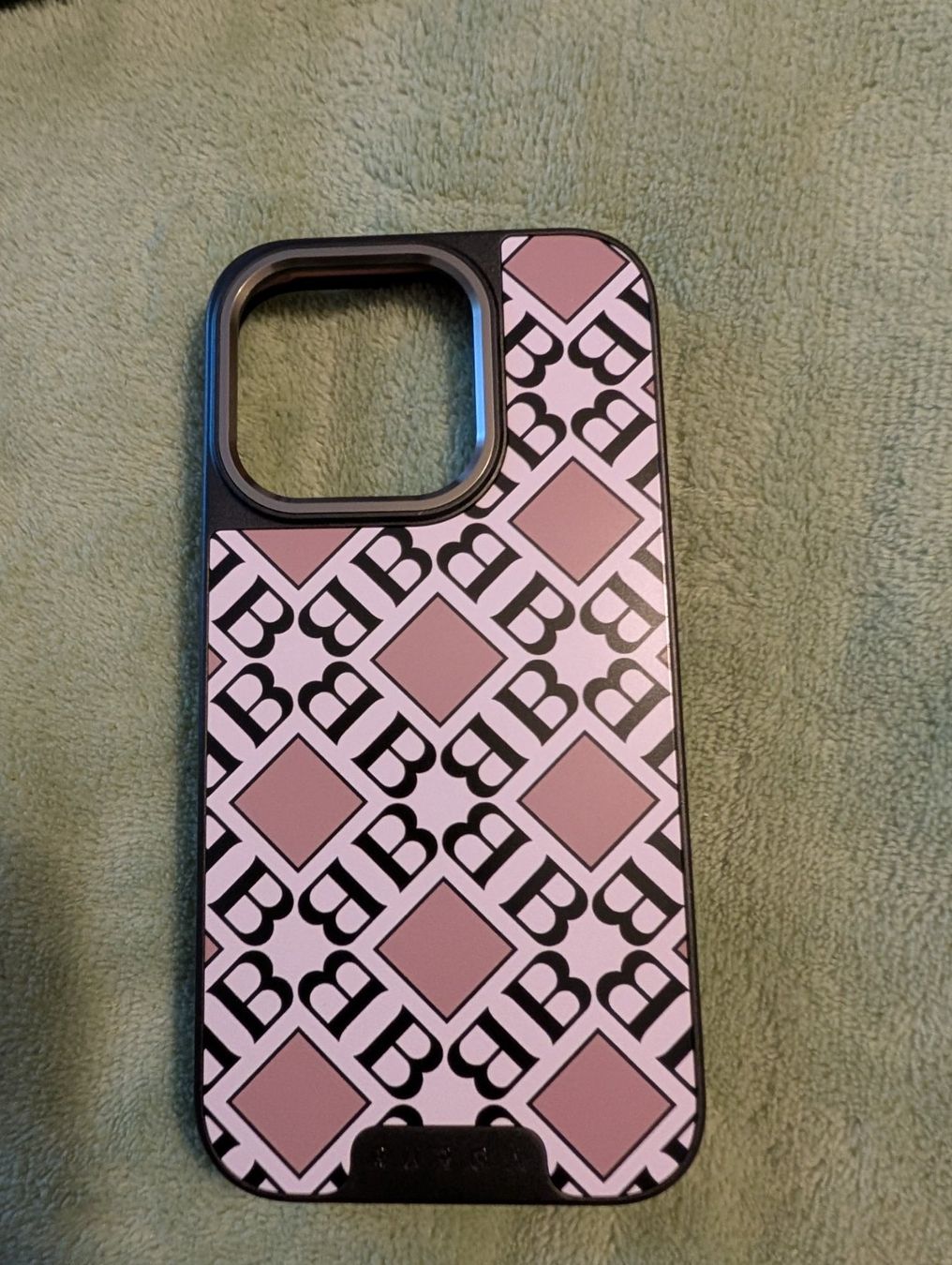 Cover & Protezioni schermo: Hülle für Iphone 15 pro – Nuovo e nell'imballaggio originale da Winterthur venduto da UncleMikha-el 2