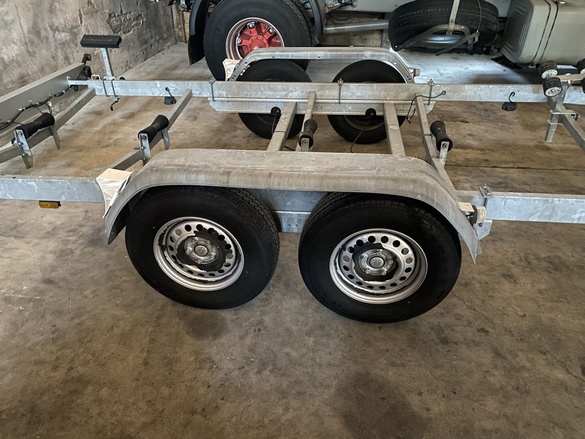 Tpv Rimorchi: Motorbootanhänger TPV 2700kg – Usato da Andwil SG venduto da bbandwil 3
