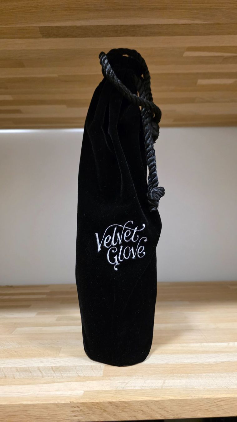 Wein: Velvet Glove Shiraz 2011 - 75cl – Neu und originalverpackt aus Steinmaur von Mediascan 2