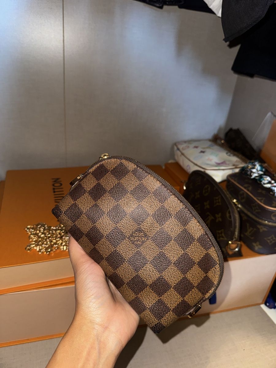 Louis Vuitton Borse: Louis Vuitton Cosmetics Accessories Damier – Usato da Widnau venduto da Pukpan_99