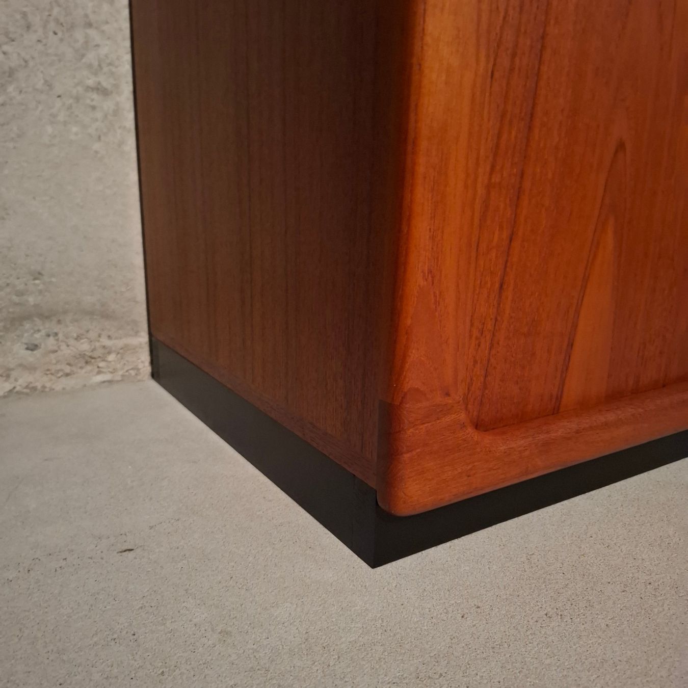 Kommoden: Sideboard Lowboard Denmark Danish 1960 Teak Dyrlund – Gebraucht aus Neuchâtel von Rochawood 6