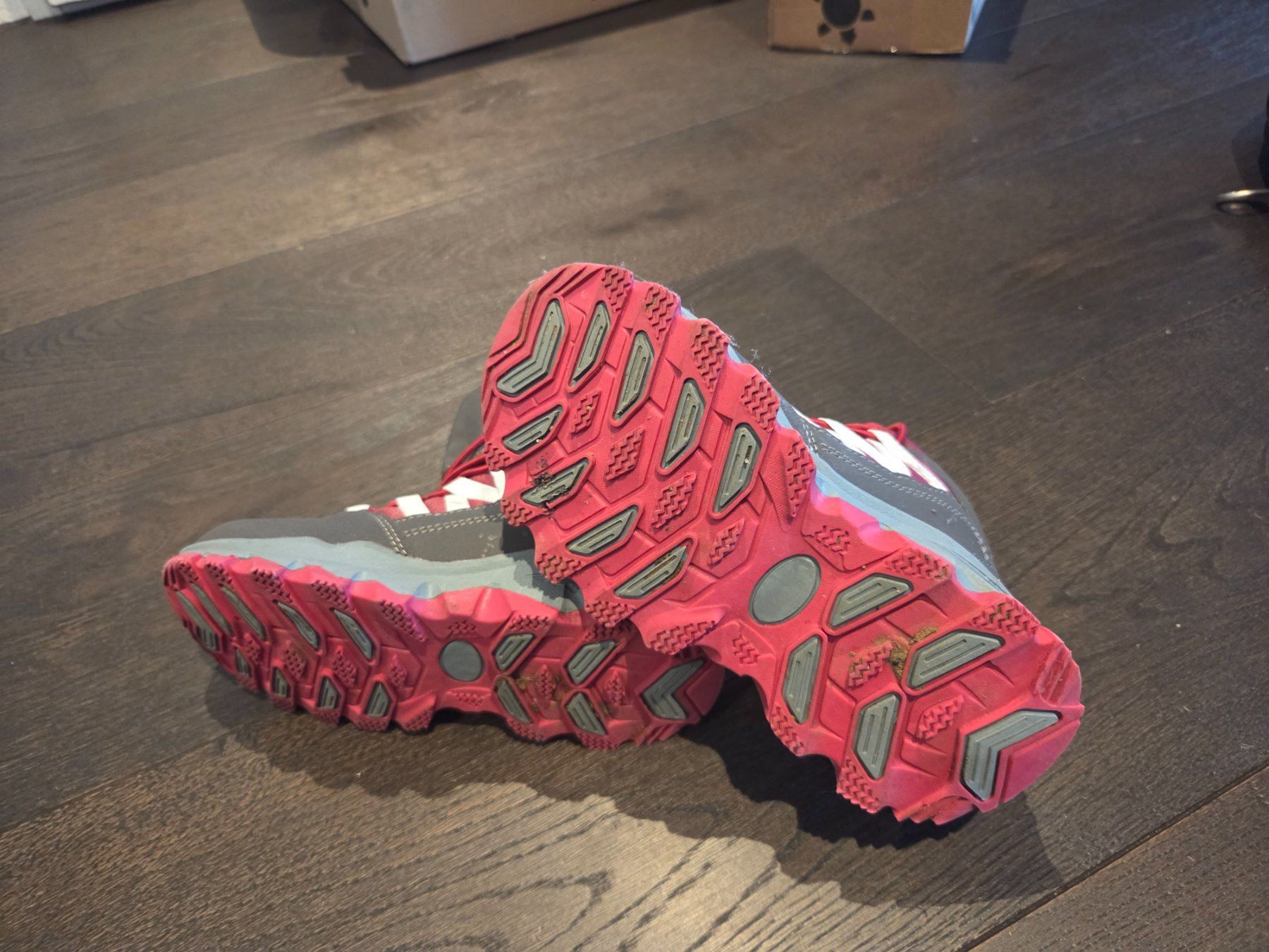 Trevolution Scarpe per ragazze: Wanderschuhe Grösse 29 – Usato da Glattpark(Opfikon) venduto da mammut66 1