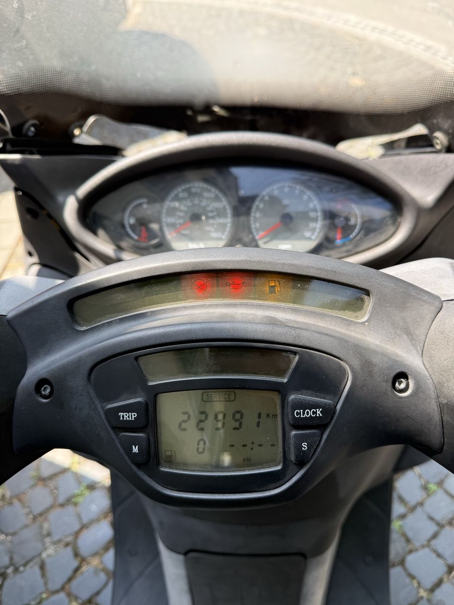 Piaggio Scooter: Piaggio x9 125 – Difettoso da Oberbüren venduto da kou_xlm8