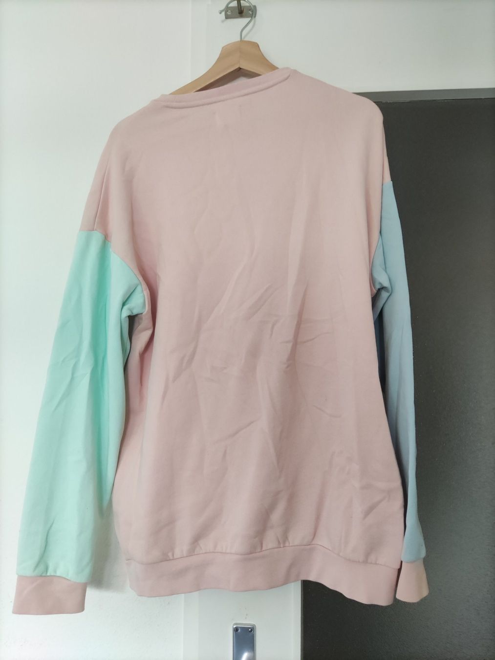 Maglioni & Felpe: Pull rose pastel à blocs de couleurs bleu et vert YOURTURN M – Usato da Grand-Lancy venduto da Morriganne 1
