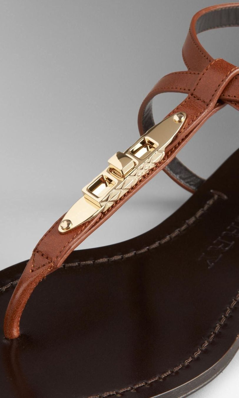 Burberry Damenschuhe: Orig. BURBERRY Leder Sandalen Gr.36 – Gebraucht aus Tuggen von vivira 2
