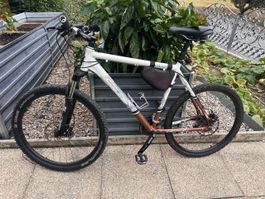 Mountainbike Focus Zonukwa weiss gebraucht Zustand gut