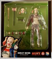 Medicom MAFEX Harley Quinn Figur (16 cm)