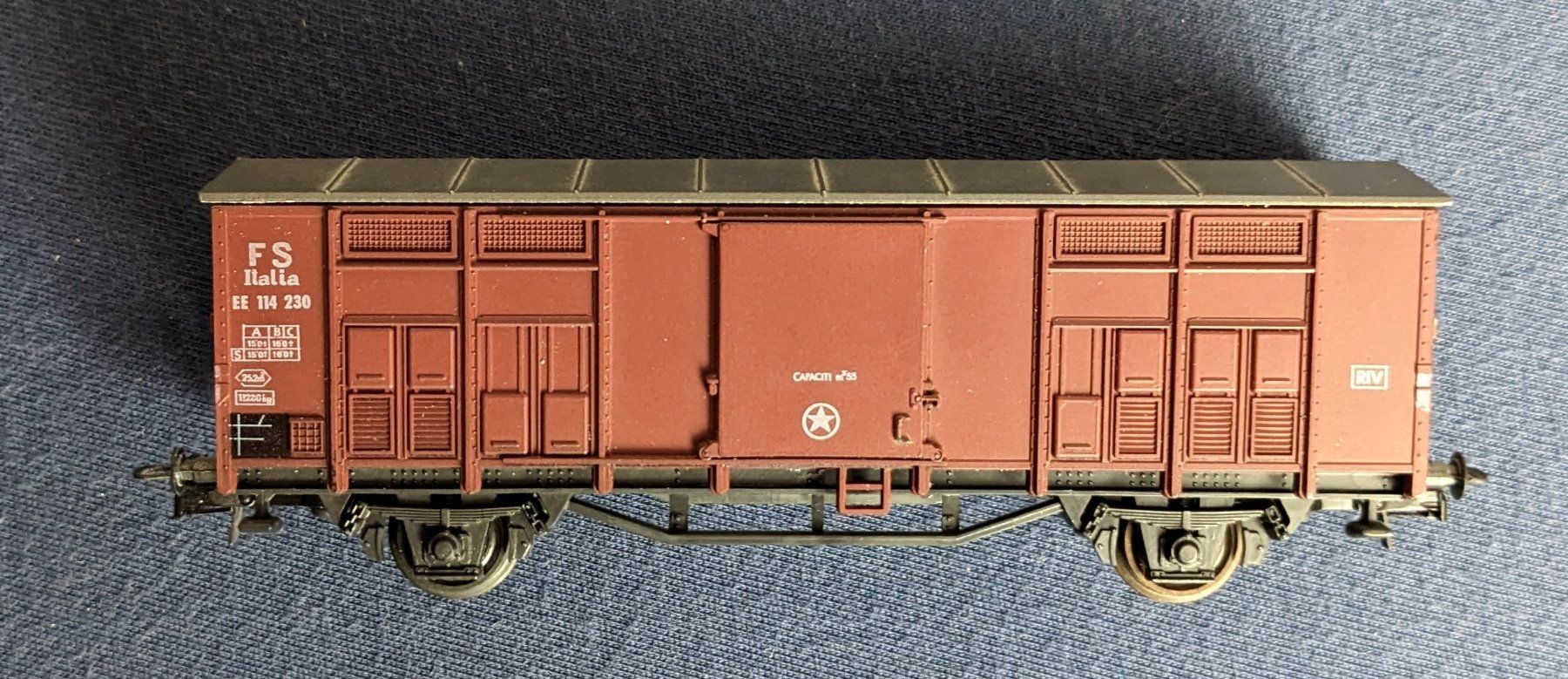 Roco Modelleisenbahnen: Roco (4300S) FS Wagon couvert EE Ep3 – Neu (gemäss Beschreibung) aus Léchelles von dan_q8wr 1
