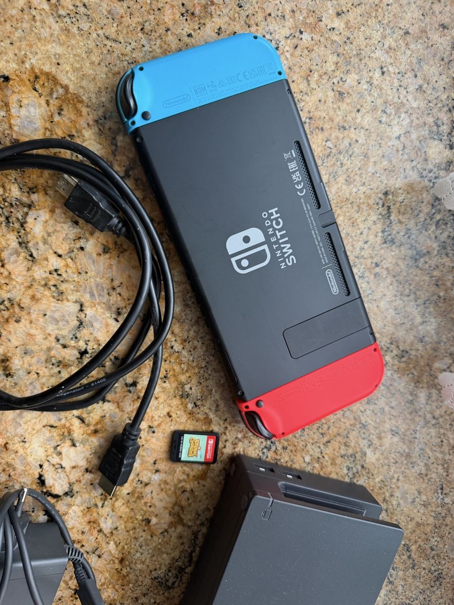 Nintendo Consoles: Nintendo switch – D'occasion à Münsingen par ran_5sv9 2