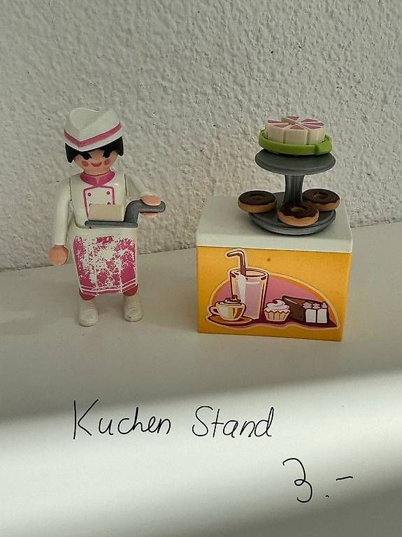 Spielzeuge: Playmobil Kuchenstand – Gebraucht aus Untersiggenthal von Mannino