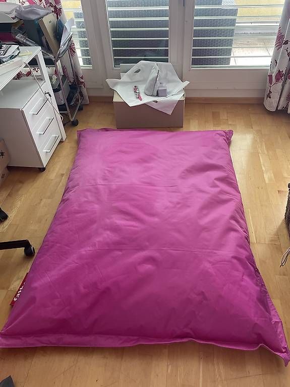 Fatboy Kissen: original fatboy-sitzsack pink – Gebraucht aus Stansstad von julia_rebekka