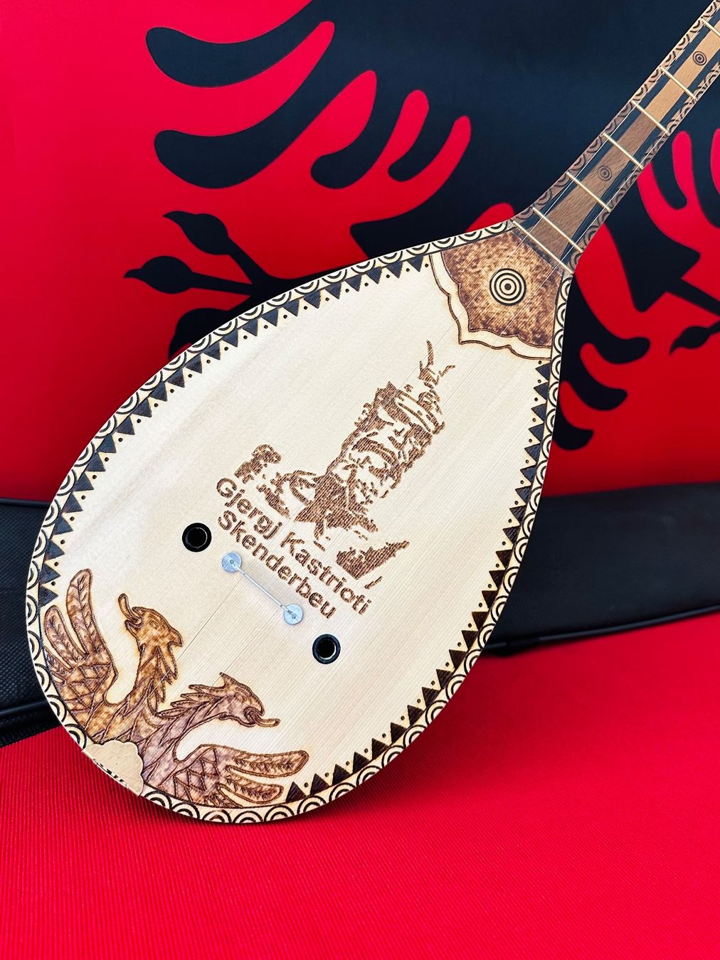Strumenti musicali: Albanisches Musikinstrument Qifteli – Nuovo e nell'imballaggio originale da Kirchberg SG venduto da rex_pfd8 2