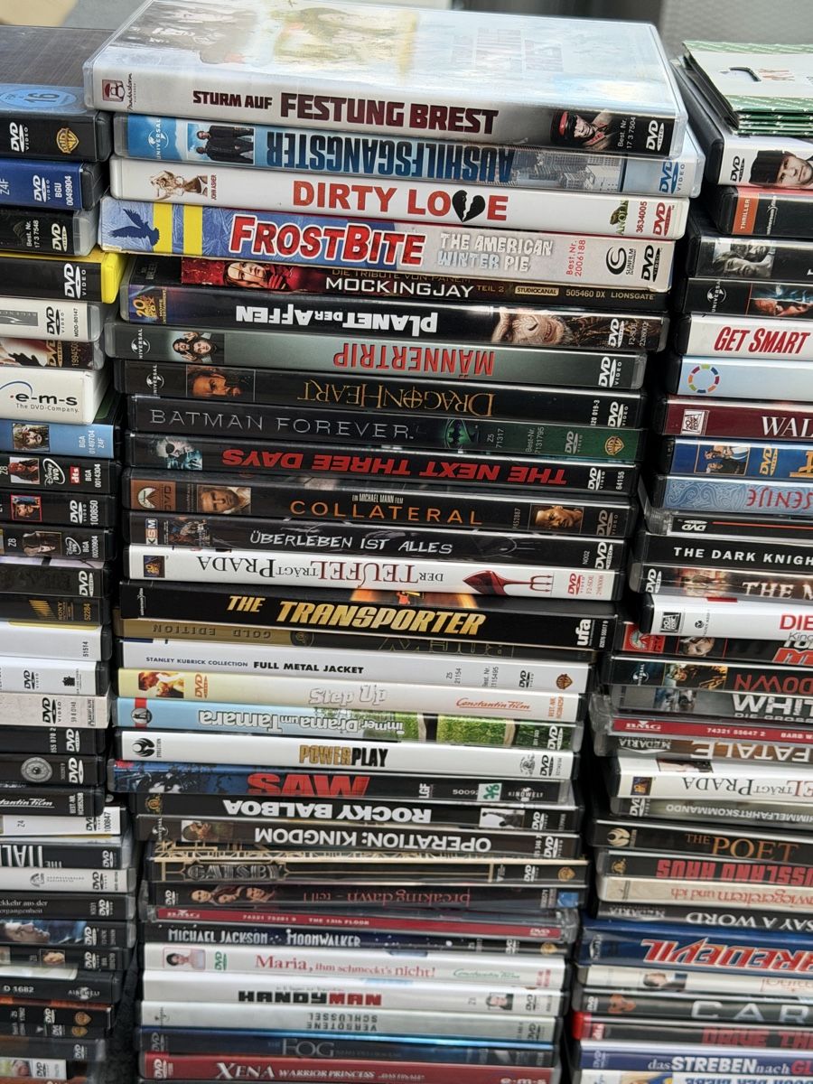 Tutti i DVDs: Ca 135 Stk DVD Filme Sammlung – Usato da Deitingen venduto da Himhip 7