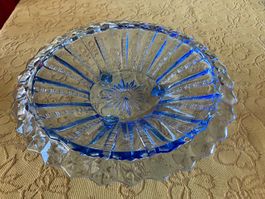 Ciotola in vetro azzurro con piedini