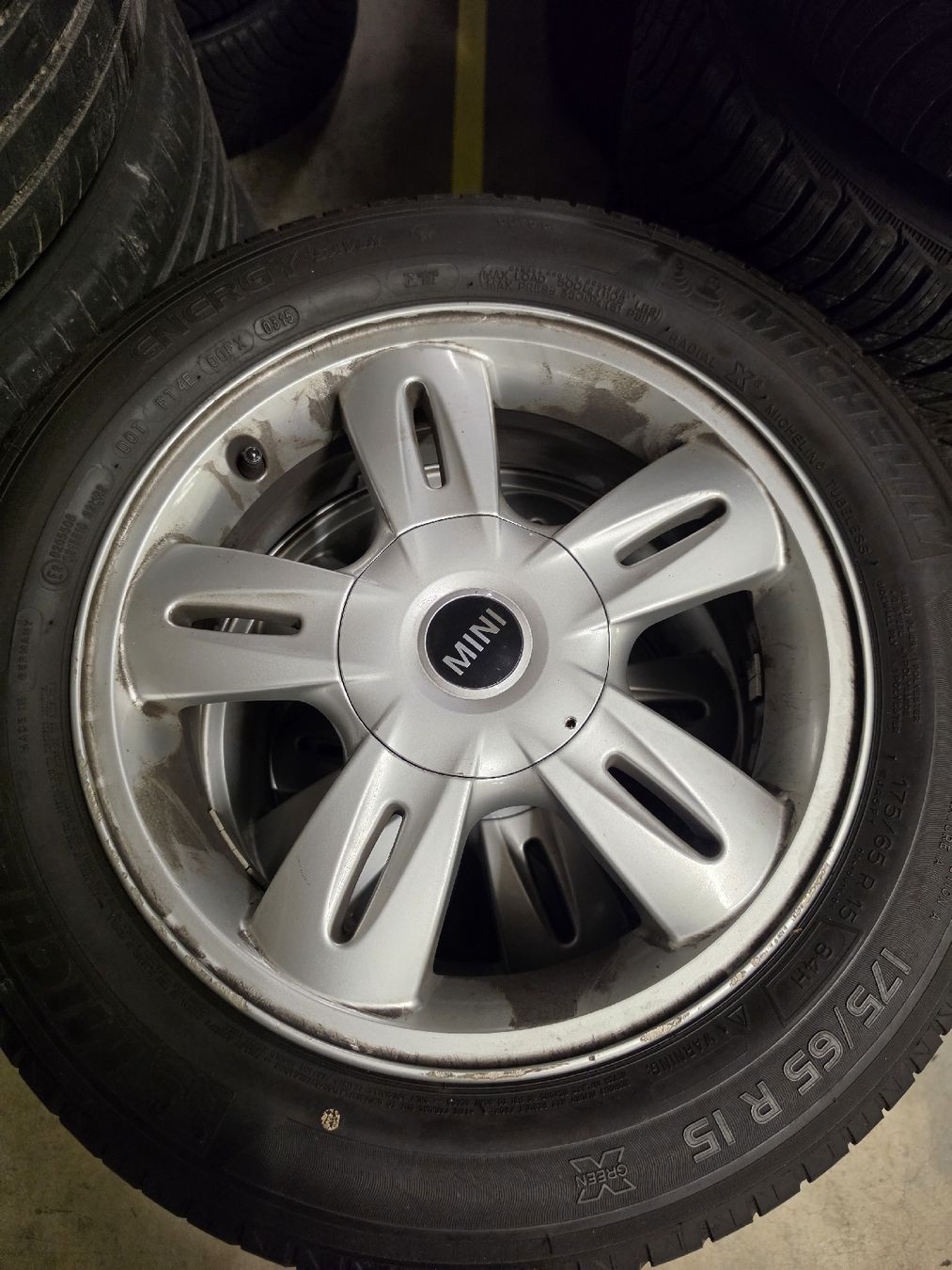 Pneumatici & Ruote complete: Mini 5.5x15 ET45 LK:4x100 – Usato da Fislisbach venduto da artetuning