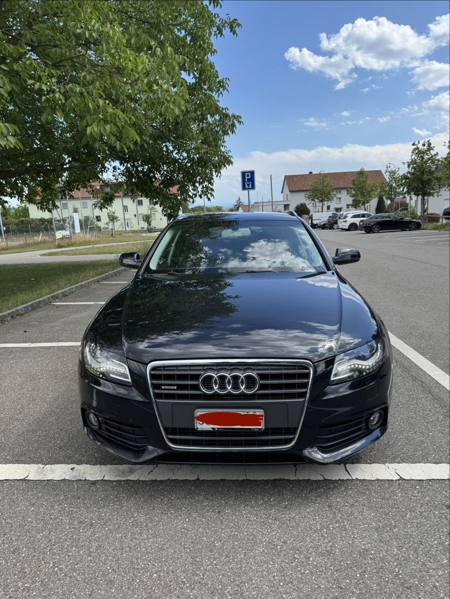 Audi Automobili: Audi A4 Quattro – Usato da Azmoos venduto da KingBos
