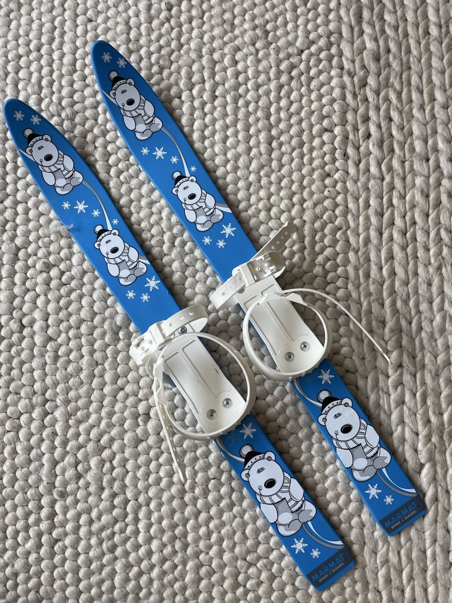Skis: Ski Set Children Blue with Poles good condition – Gebraucht aus Riehen von mar_6rhd